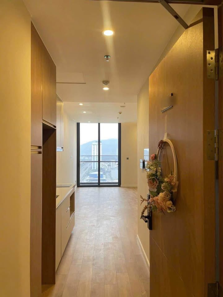 Cần bán Căn hộ chung cư đường Hoàng Quốc Việt, Phường Bãi Cháy, Diện tích 30m², Giá 1.3 Tỷ 7