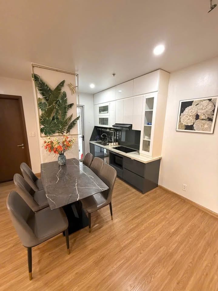 Cần bán Căn hộ chung cư đường Hoàng Quốc Việt, Phường Bãi Cháy, Diện tích 72m², Giá 3.2 Tỷ