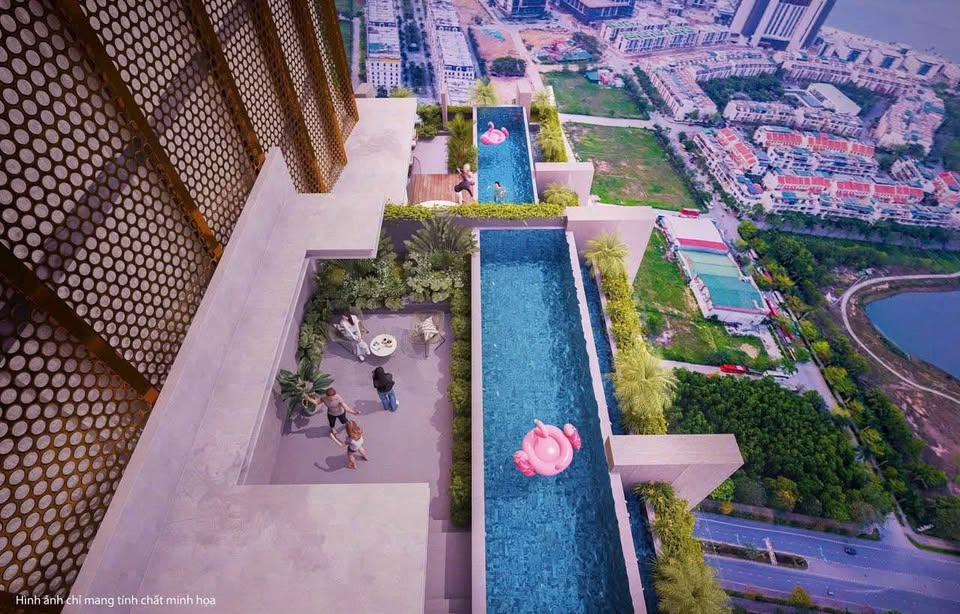 Cần bán Căn hộ chung cư đường Hoàng Quốc Việt, Phường Bãi Cháy, Diện tích 242m², Giá 12.8 Tỷ 2