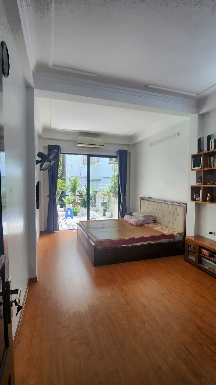 Nhà đẹp phố Phúc Tân-Hoàn Kiếm-Hà Nội, 4 tầng, ô tô đỗ cửa, sân cổng, ba bước tới hồ Hoàn Kiếm 2