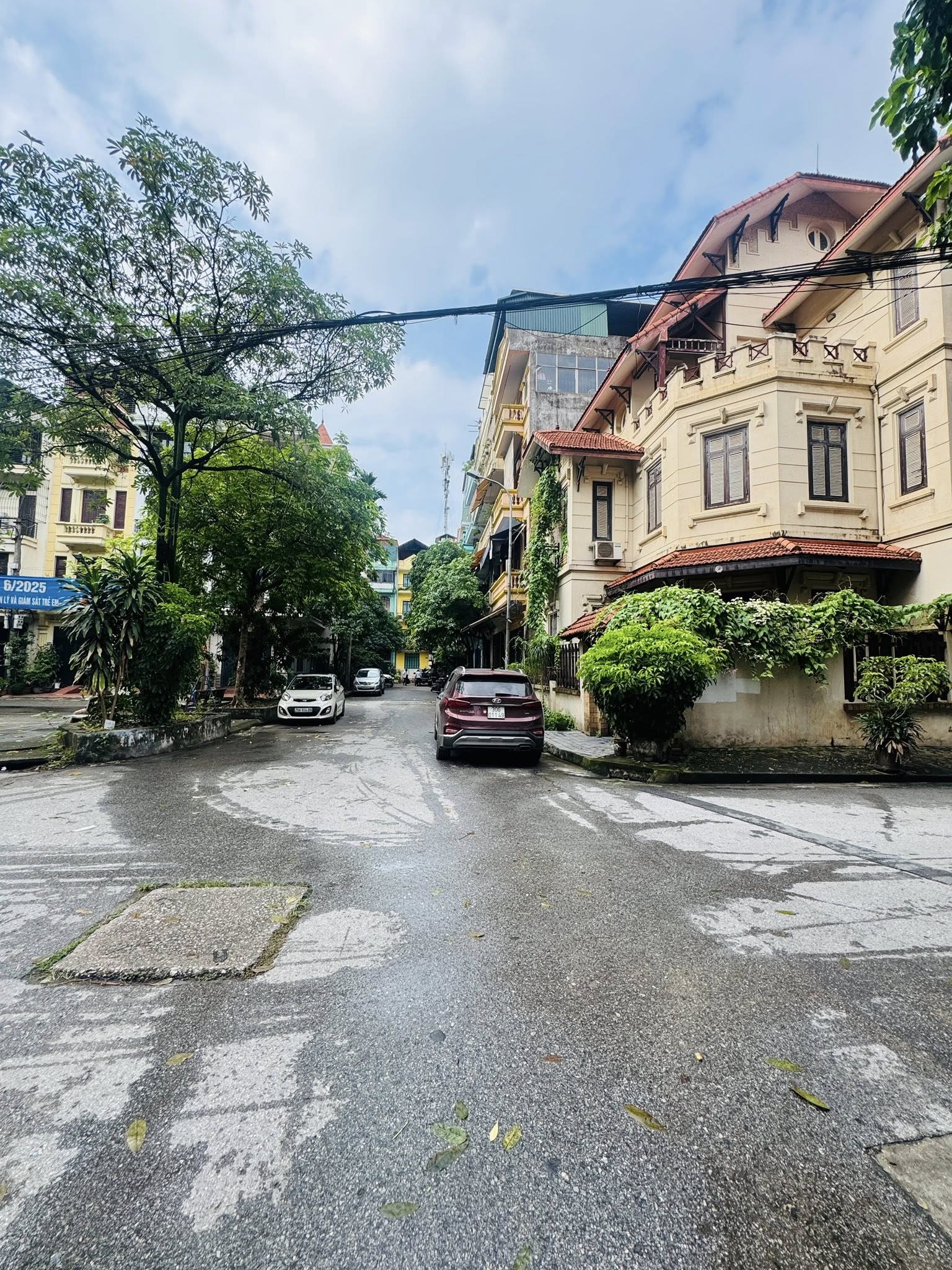 Phân Lô Phan Đình Phùng Ô TÔ Tránh Đỗ 2 Mặt thoáng 1 Nhà Ra Phố 62 Tỷ