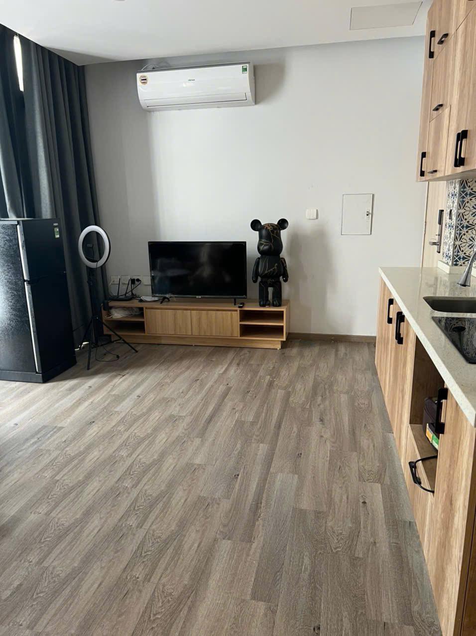 Apartment Trích Sài Dòng Tiền 500Tr/th 270M2 9 Tầng View Hồ 86 Tỷ Rất Gần Hồ 3