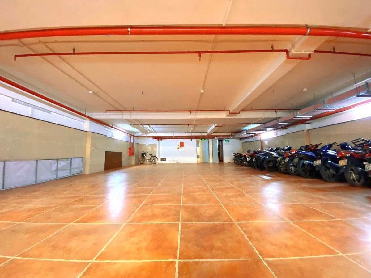 Mặt Phố Đồng Xuân 6 Tầng Thang Máy 165M2 137.5 Tỷ Mặt Tiền 5.5M 4
