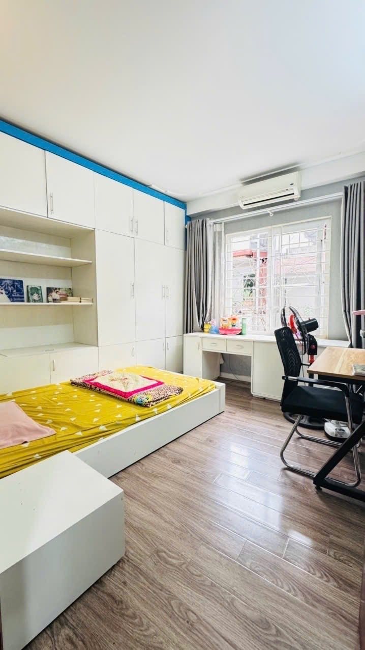 Nhà Yết Kiêu 47M2 5 Tầng Lô Góc 3 Mặt Thoáng 13 Tỷ Gần Phố Ngõ Sạch đẹp 2