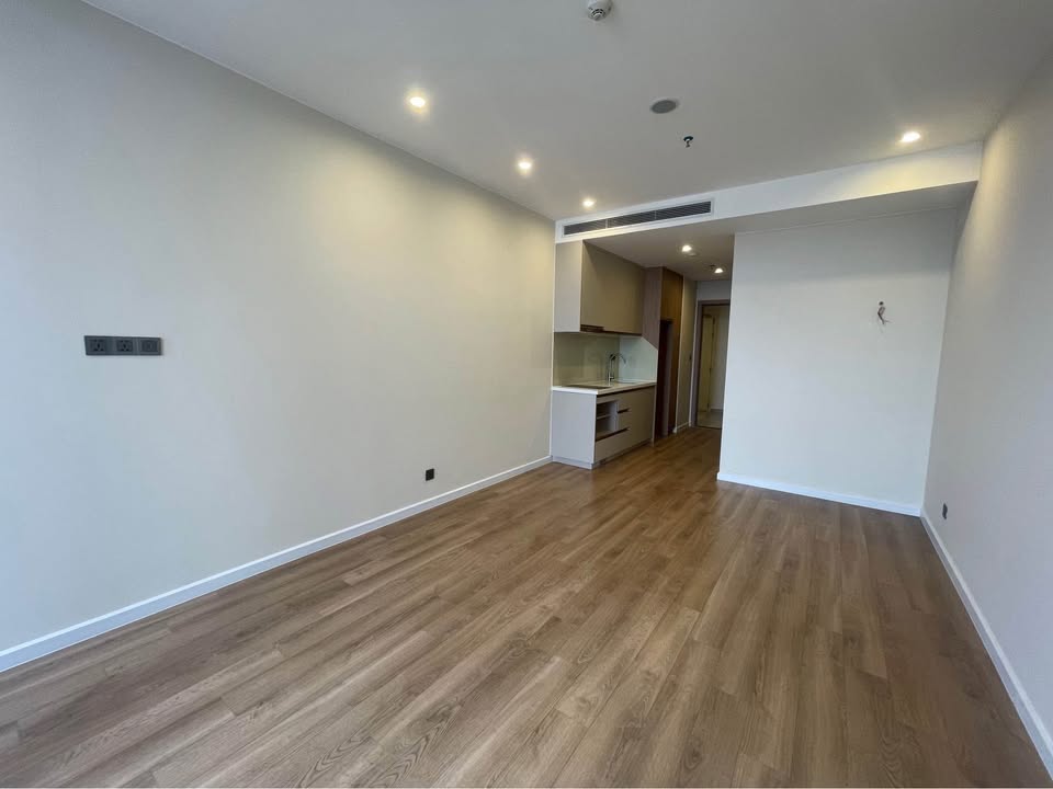 Cần bán Căn hộ chung cư đường Hoàng Quốc Việt, Phường Bãi Cháy, Diện tích 33m², Giá 2.65 Tỷ 7