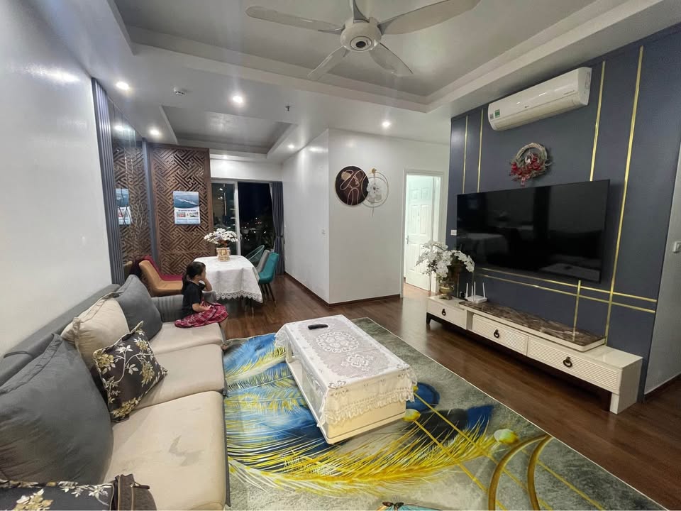 Cần bán Căn hộ chung cư đường Hoàng Quốc Việt, Phường Bãi Cháy, Diện tích 89m², Giá 2.65 Tỷ 2