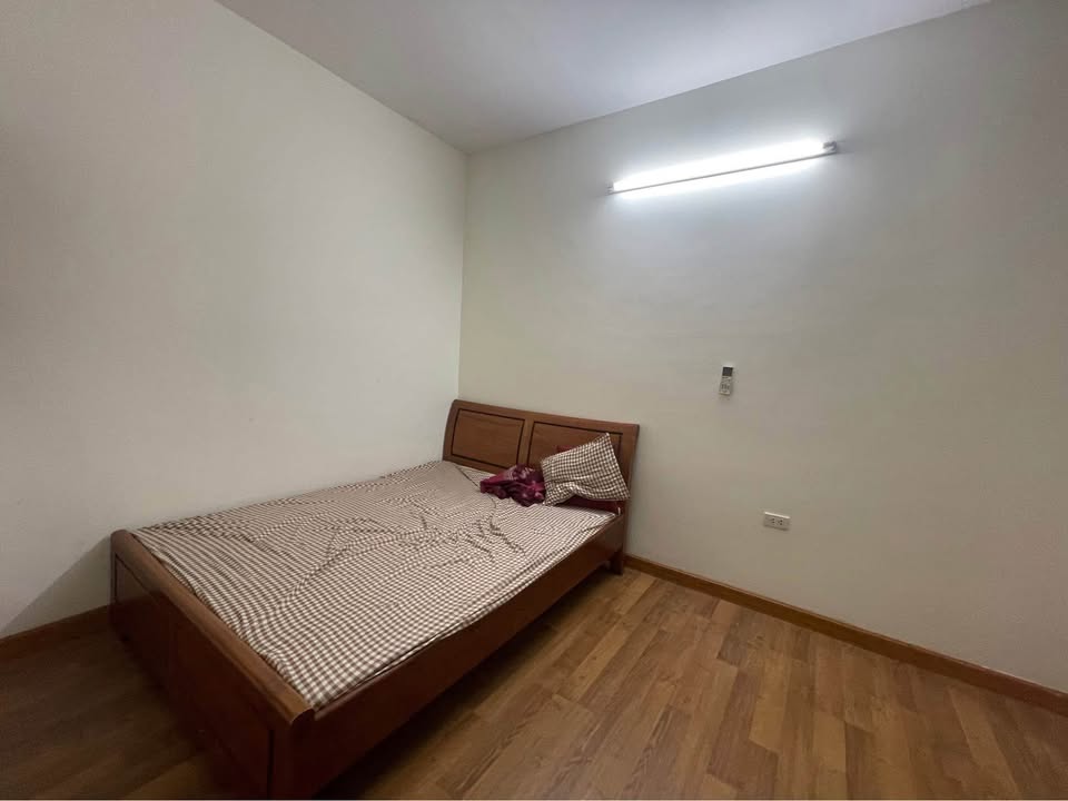 Cần bán Căn hộ chung cư đường Hoàng Quốc Việt, Phường Bãi Cháy, Diện tích 70m², Giá 1.62 Tỷ 2