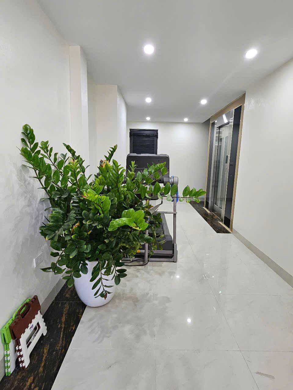 VIPPhân lô Mạc Thái Tổ, Cầu Giấy 65m 7T Thang máy, Ô tô vòng quanh, 33 tỷ 5