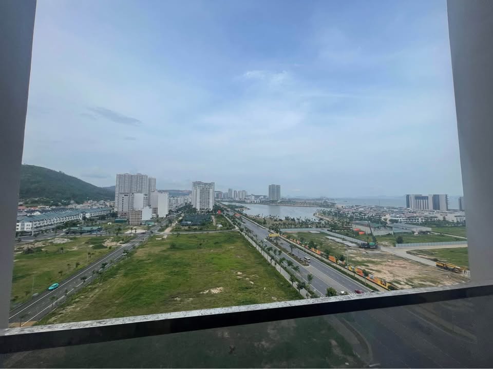 Cần bán Căn hộ chung cư đường Hoàng Quốc Việt, Phường Bãi Cháy, Diện tích 63m², Giá 2.7 Tỷ 5