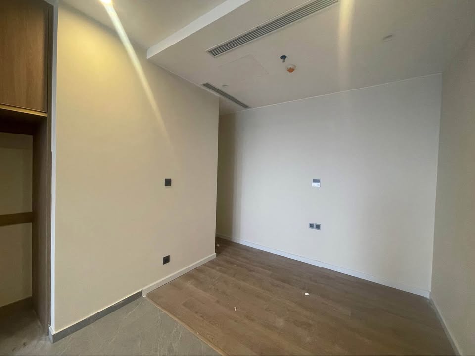 Cần bán Căn hộ chung cư đường Hoàng Quốc Việt, Phường Bãi Cháy, Diện tích 63m², Giá 2.7 Tỷ 6