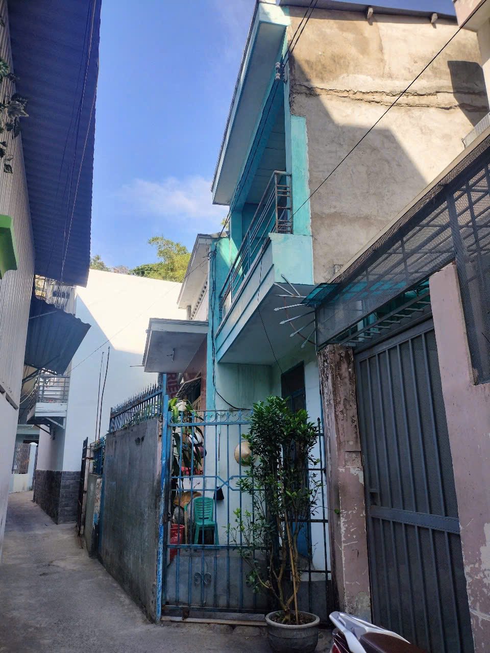 BÁN NHÀ TTTP GÂN NGAY CHỢ HẺM PHƯƠNG SÀI NHA TRANG 2