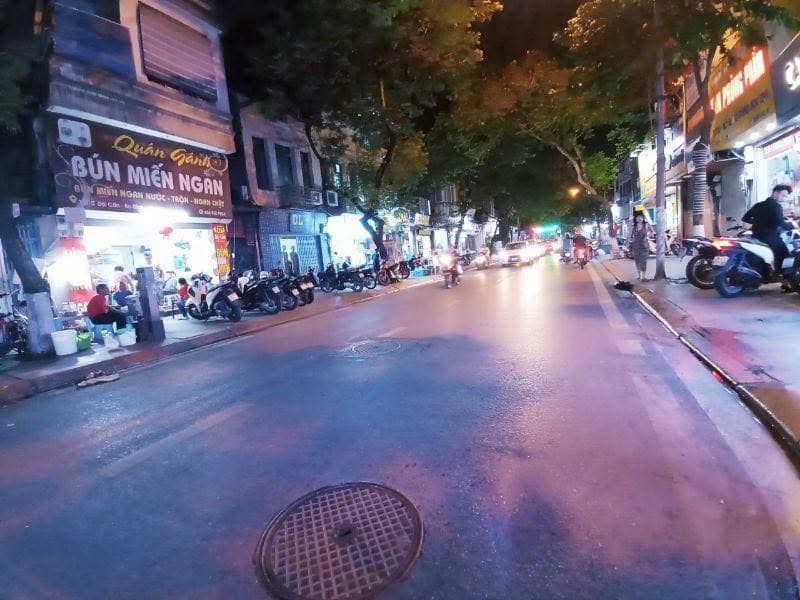 Bán Đất Phố Đội Cấn- BA ĐÌNH. 85m2 =12 Tỷ. 141TR/1M2. SỔ Vuông 2