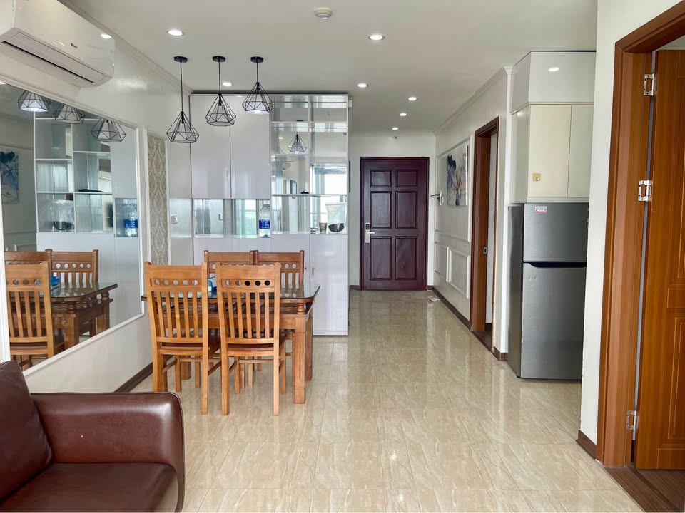 Cần bán Căn hộ chung cư đường Hoàng Quốc Việt, Phường Bãi Cháy, Diện tích 72m², Giá 2.65 Tỷ 9