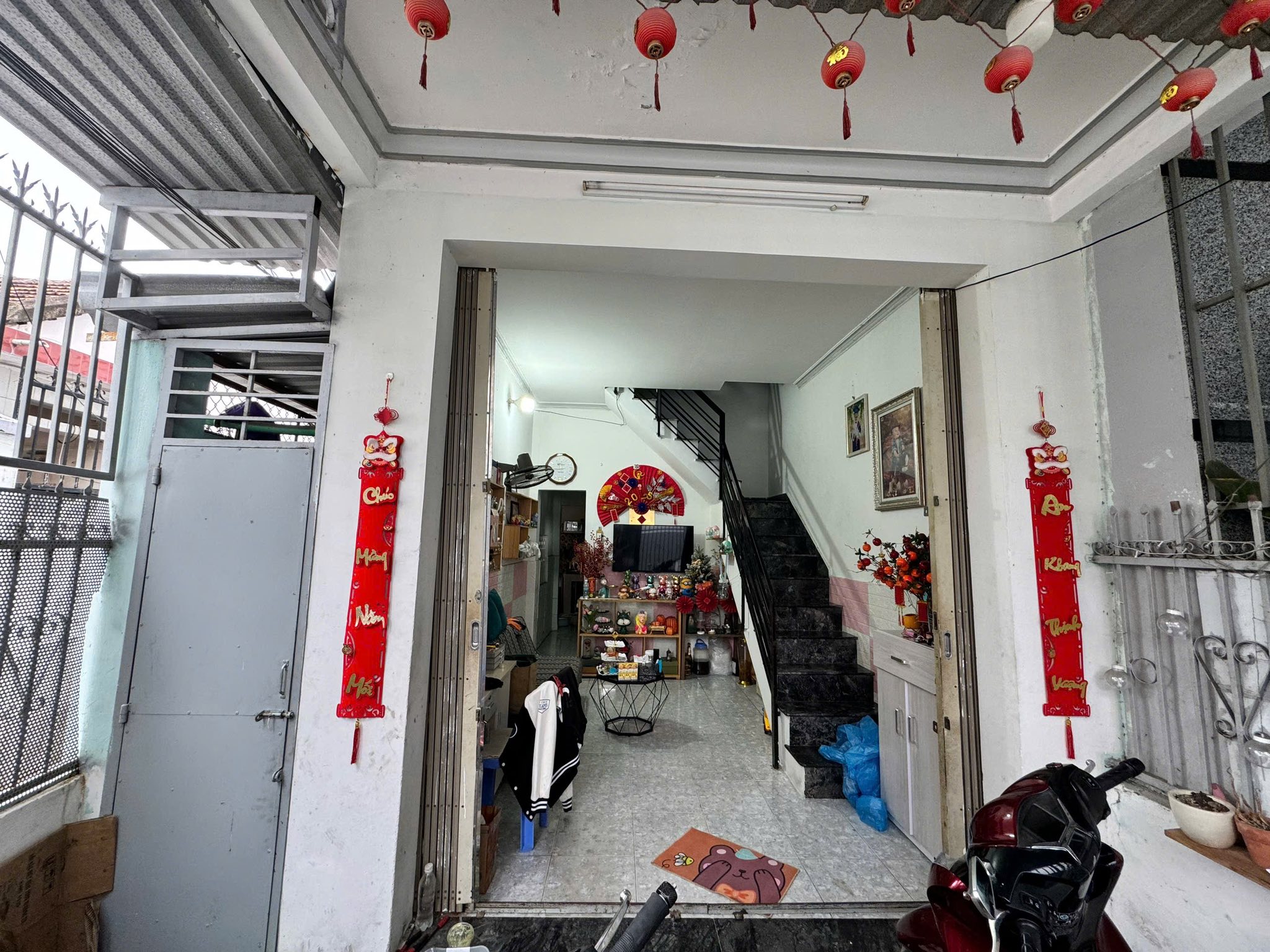 BÁN NHÀ CĂN GÓC 2 TẦNG HẺM HƯƠNG LÔ NGỌC HIỆP GIÁ 1TY9 2