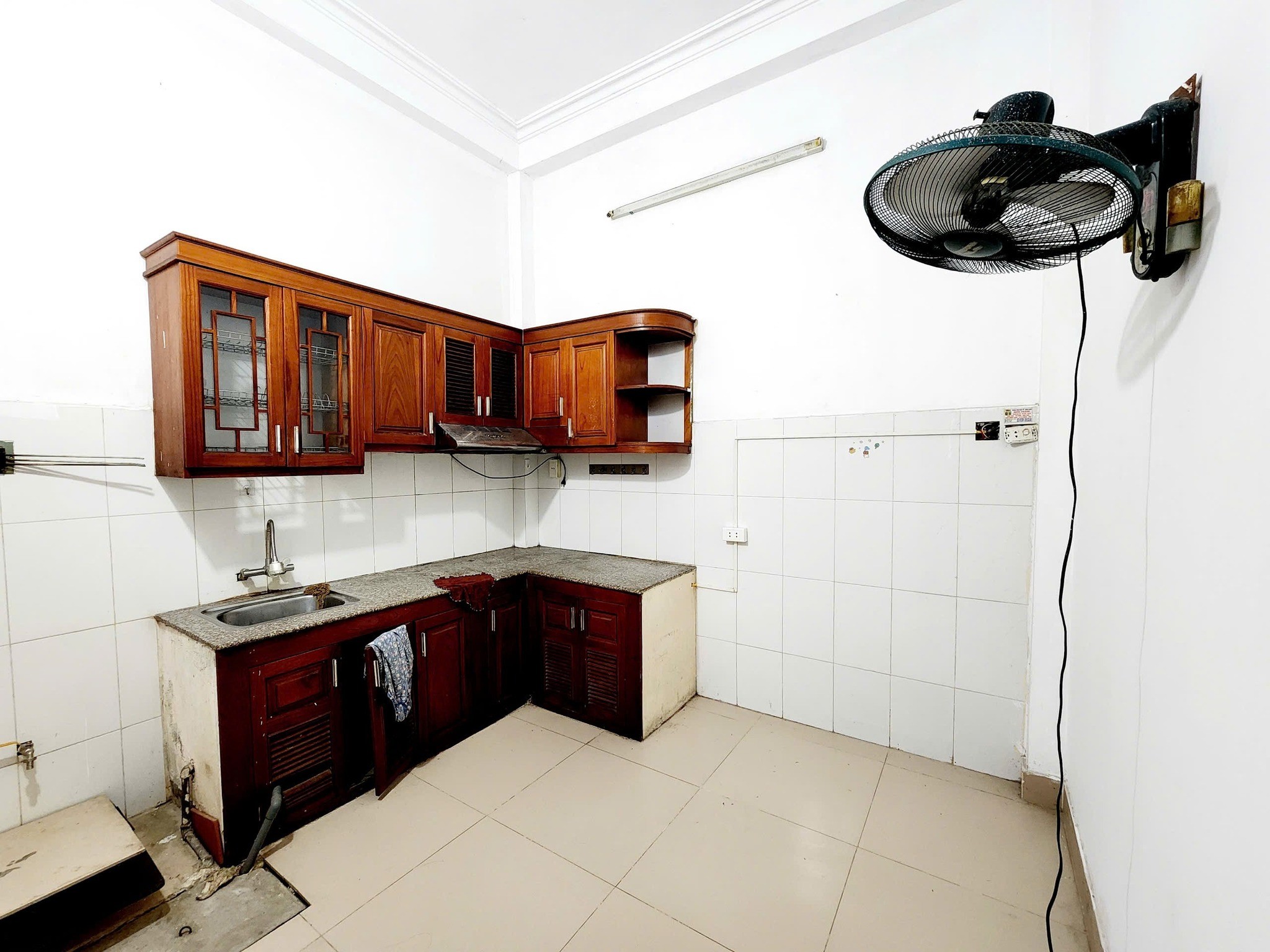 BÁN NHÀ LÃNG YÊN – Ô TÔ ĐỖ CỬA – NGÕ THÔNG –  30M² - 3.2M MT – CHỈ 10.2 TỶ 3