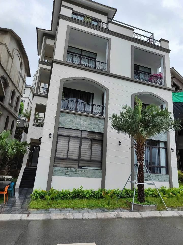 Cần bán Biệt thự Phường Bãi Cháy, Hạ Long, Diện tích 353m², Giá 35 Tỷ 6