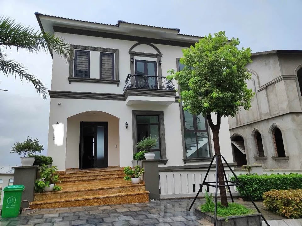 Cần bán Biệt thự Phường Bãi Cháy, Hạ Long, Diện tích 353m², Giá 35 Tỷ 10