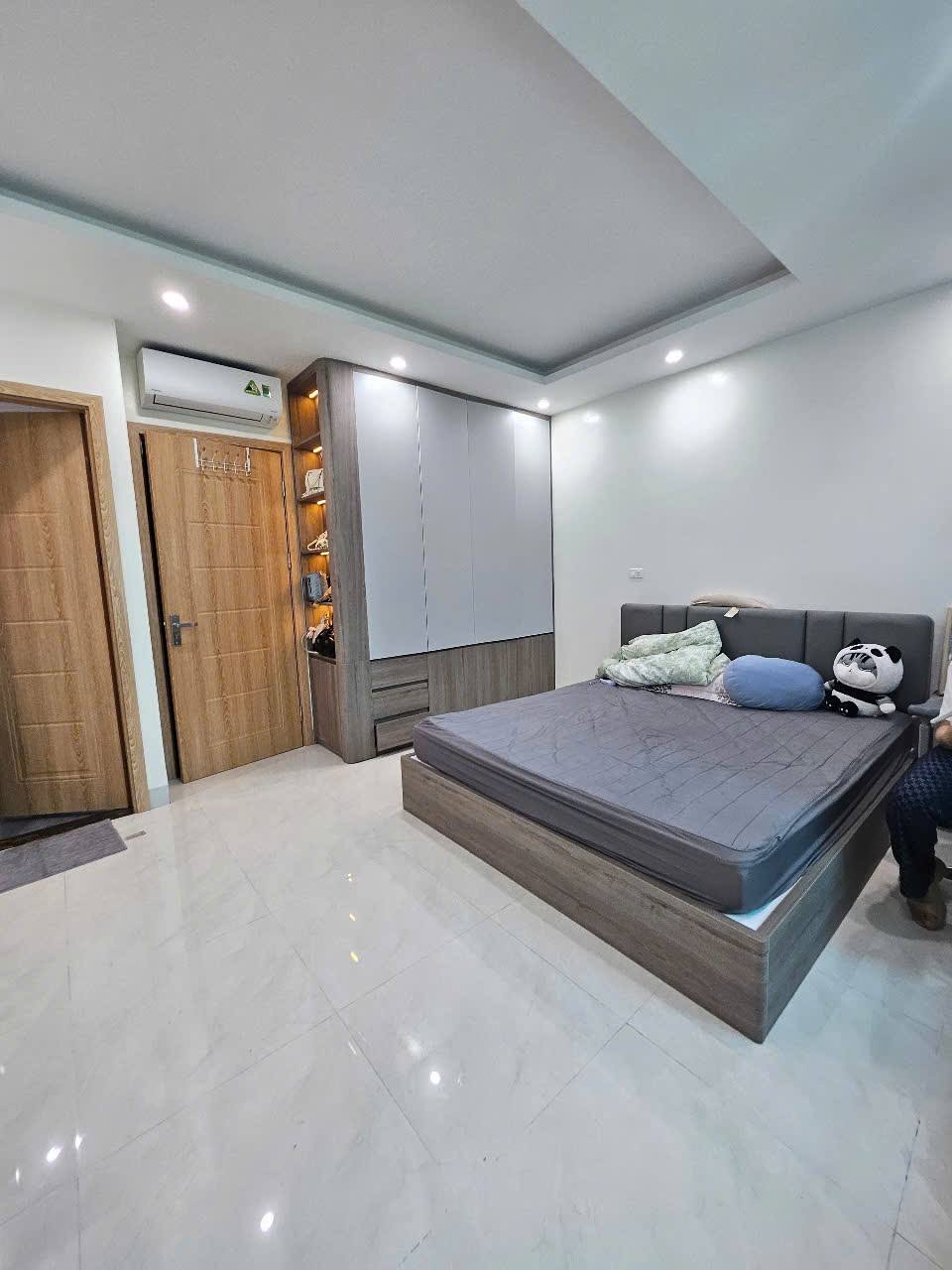VIPPhân lô Mạc Thái Tổ, Cầu Giấy 65m 7T Thang máy, Ô tô vòng quanh, 33 tỷ 2