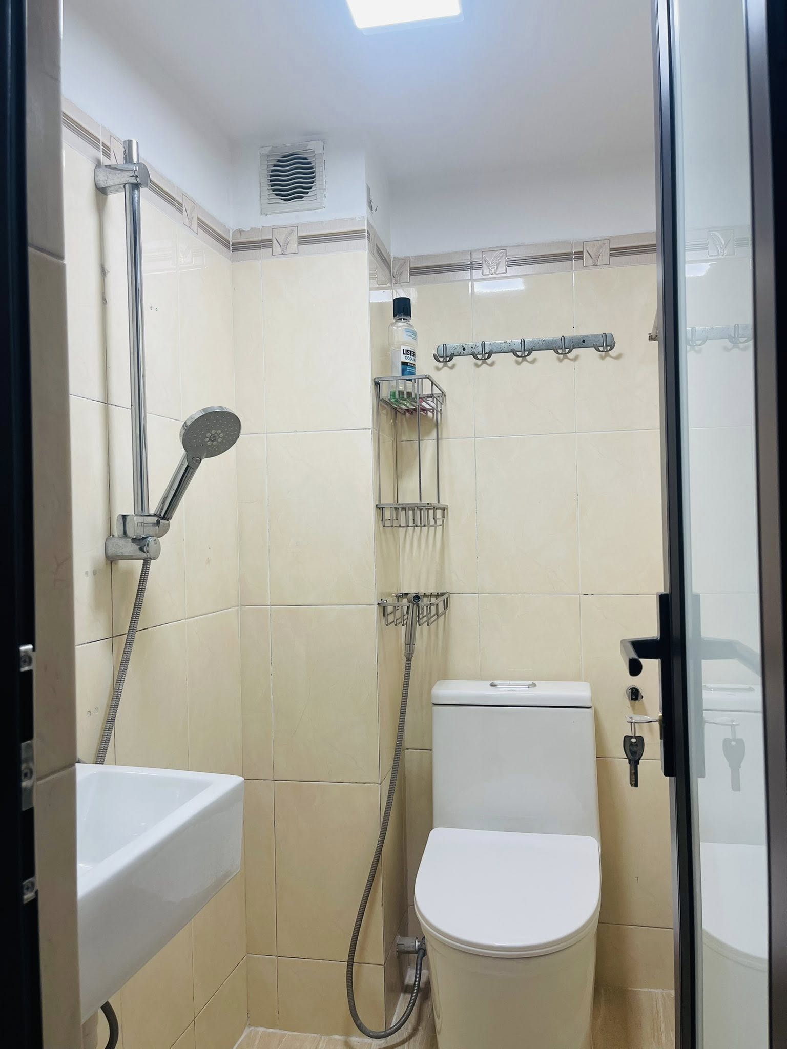 Cực Hiếm 8.6 Lý Thường Kiệt 5 Tầng Ô TÔ Đỗ Cửa Ngõ Rộng Sạch đẹp 4