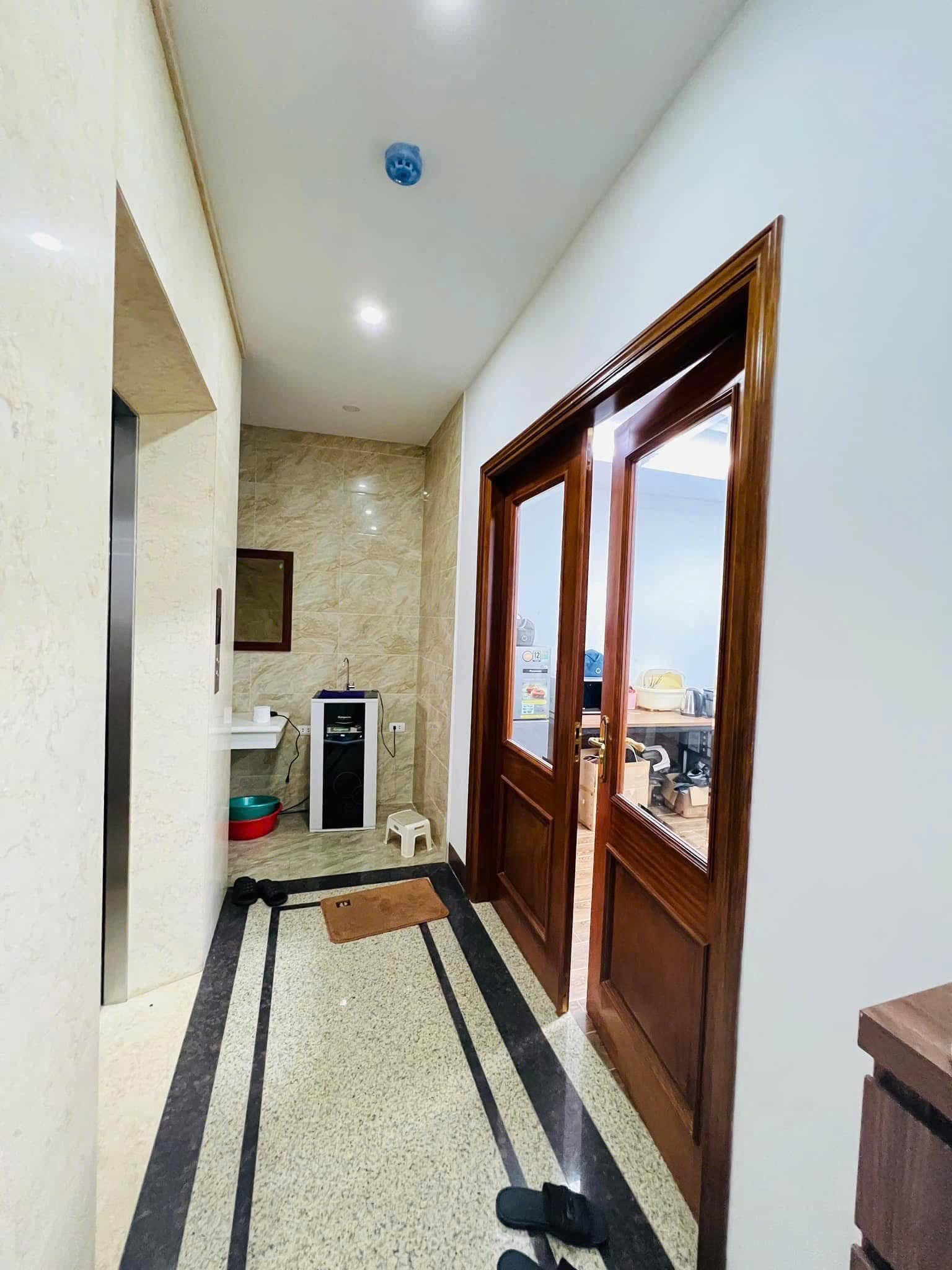 Hoàng Văn Thái 45 Tỷ Ở + Làm Văn Phòng 100M2 9 Tầng Tháng Máy Nhà Đẹp Ô TÔ Tránh 3