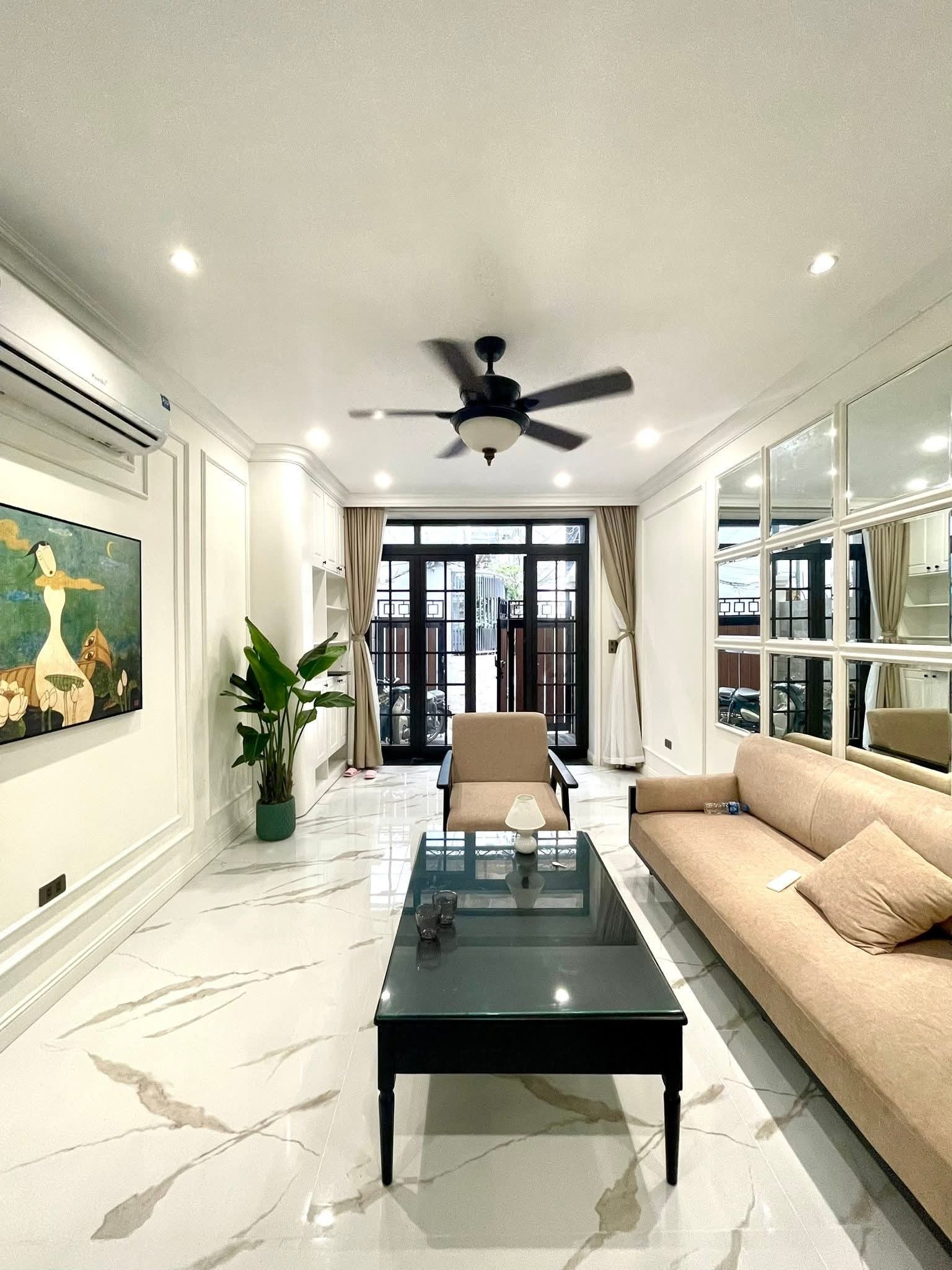 Tòa Apartment cao cấp Đội Cấn DT 165TR/TH ô tô tránh đỗ khu phân lô 9 Tầng 1 hầm 35 tỷ 6