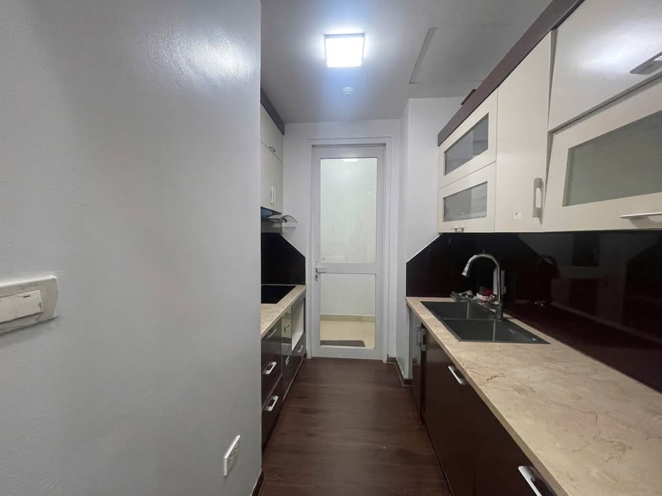 Cần bán Căn hộ chung cư Phường Bãi Cháy, Hạ Long, Diện tích 70m², Giá Thương lượng 3