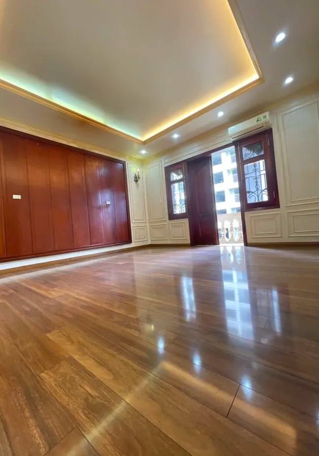 Toà Nhà Mặt Phố Trúc Bạch 9 Tầng View Hồ 120M2 Dòng Tiền 150TR/TH 70 Tỷ 2