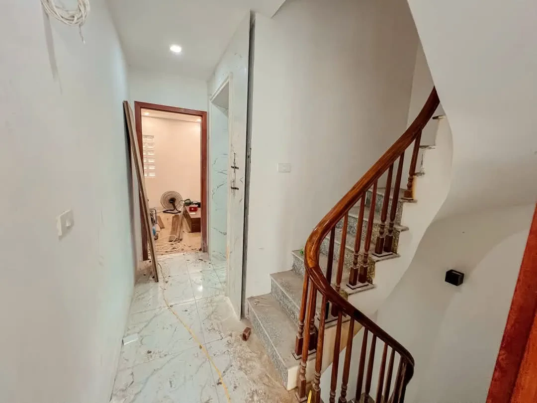 BÁN CĂN HỘ DÒNG TIỀN Phố Thạch Bàn-Long Biên  50m2 X 6 tầng,mặt tiền 4m, 8.8 tỷ. 3