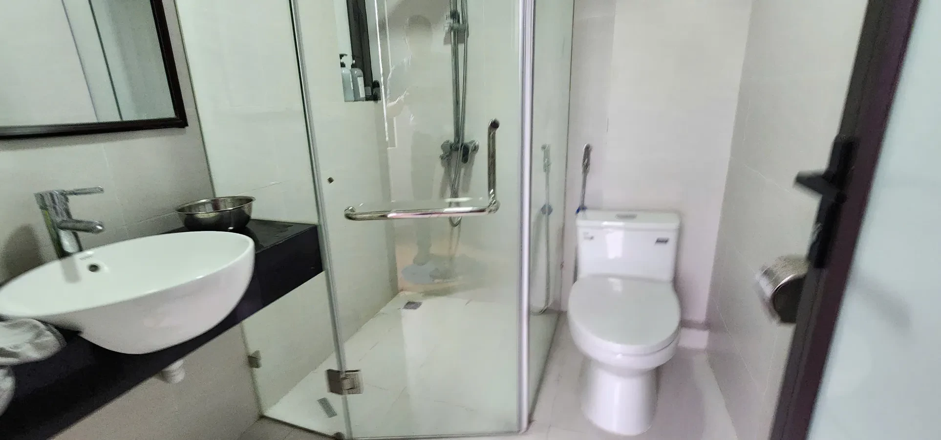 NHÀ ĐẸP PHỐ Hồng Tiến NGÕ THÔNG Ô TÔ VÀO NHÀ  41.8 m2 X 6 tầng,mặt tiền 3.5m, 12.3 tỷ Long Biên. 4