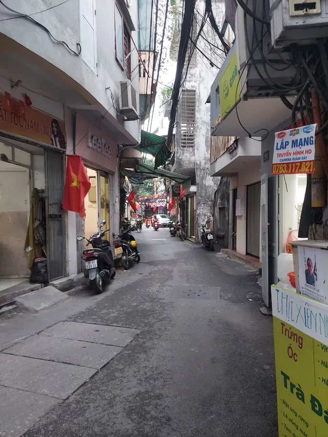 Bán Nhà  Xã Đàn2.  47m2. 3 tầng.mặt tiền 5.4. giá  8.4 tỷ Đống Đa Hà Nội