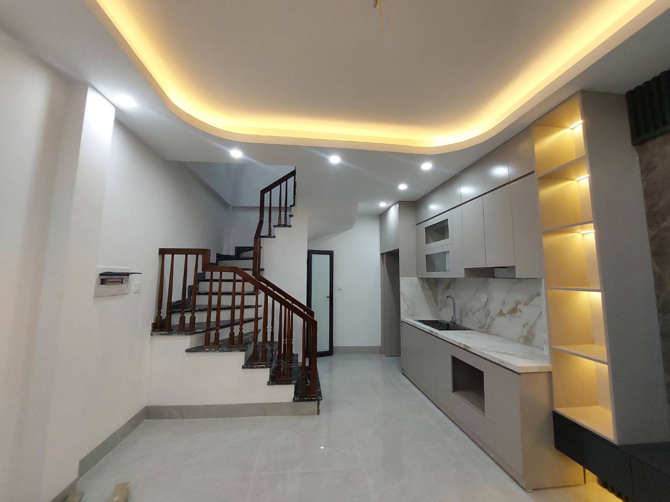 Nhà phố Trần Duy Hưng, 6 tầng 4 ngủ, DT 33m2 - Giá nhỉnh 8 tỷ