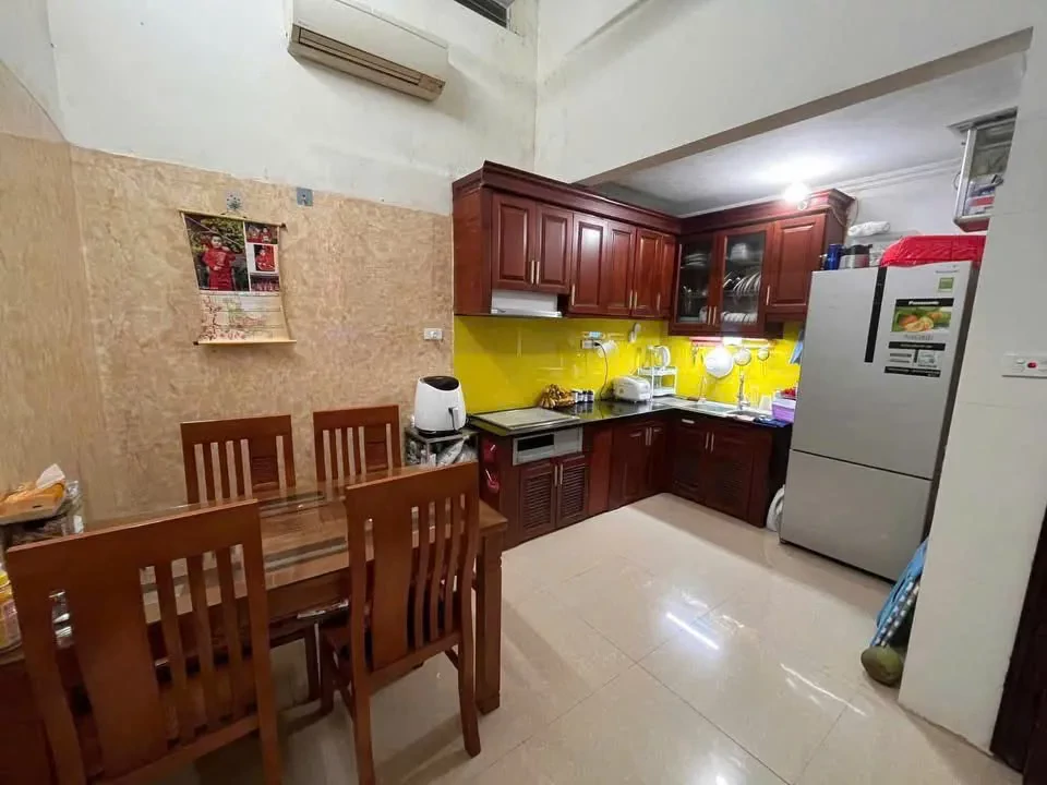 SIÊU PHẨM PHỐ CẦU GIẤY - NGÕ THÔNG - THOÁNG MÁT - Ở SƯỚNG - SDCC  - SẴN SÀNG GIAO DỊCH - LH: EM 4
