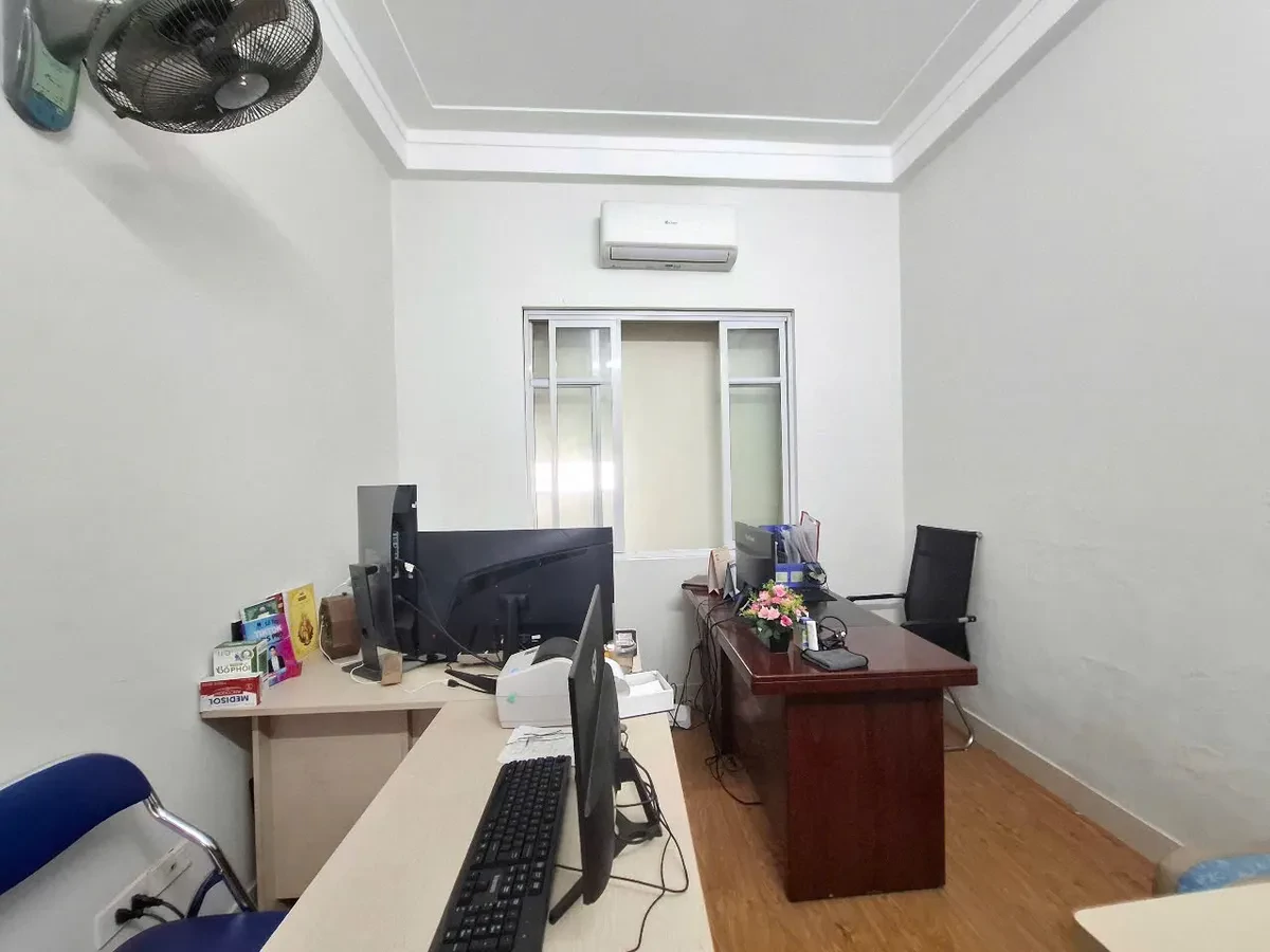Bán nhà 5 tầng x 38m2 Ngọc Hồi, mặt tiền 4m, giá 5.6 tỷ 2