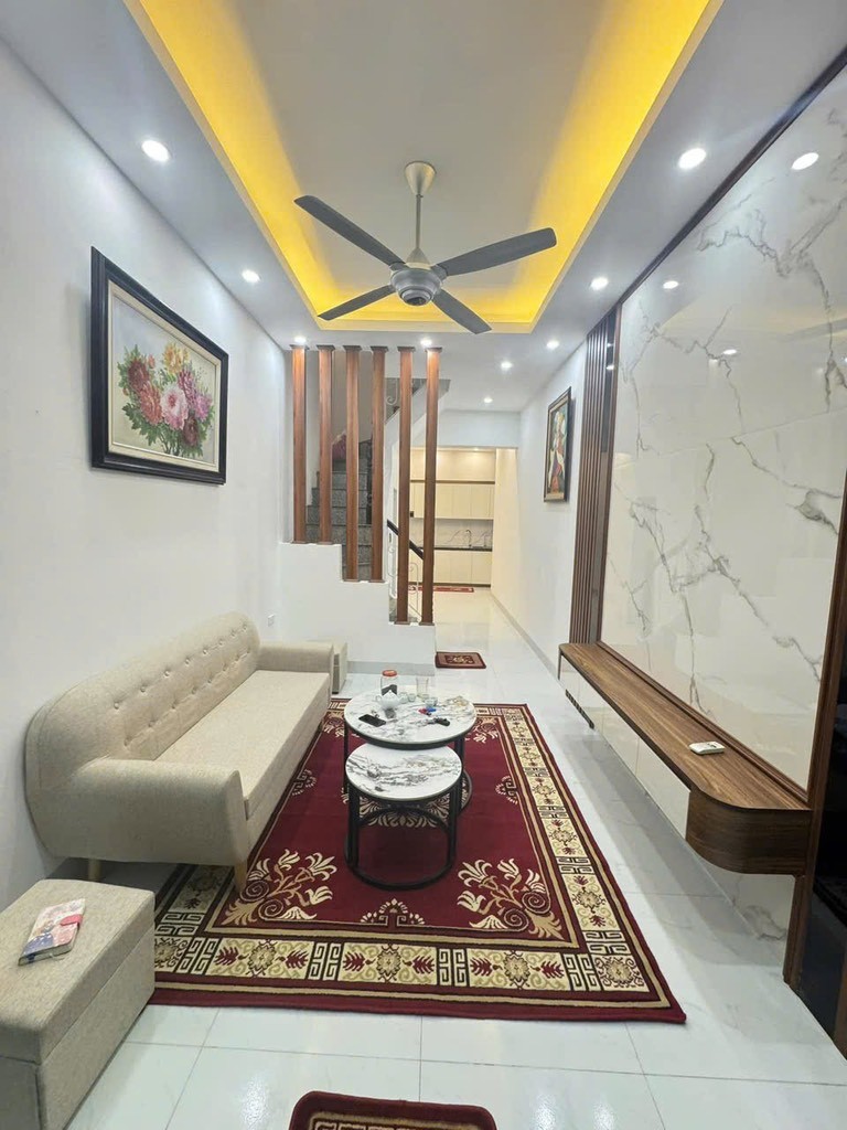 Bán nhà Đội Cấn, Ba Đình, ngõ nông ba gác, 41m2, 4 tầng, Mt 3.5m, chỉ 8.99 tỷ