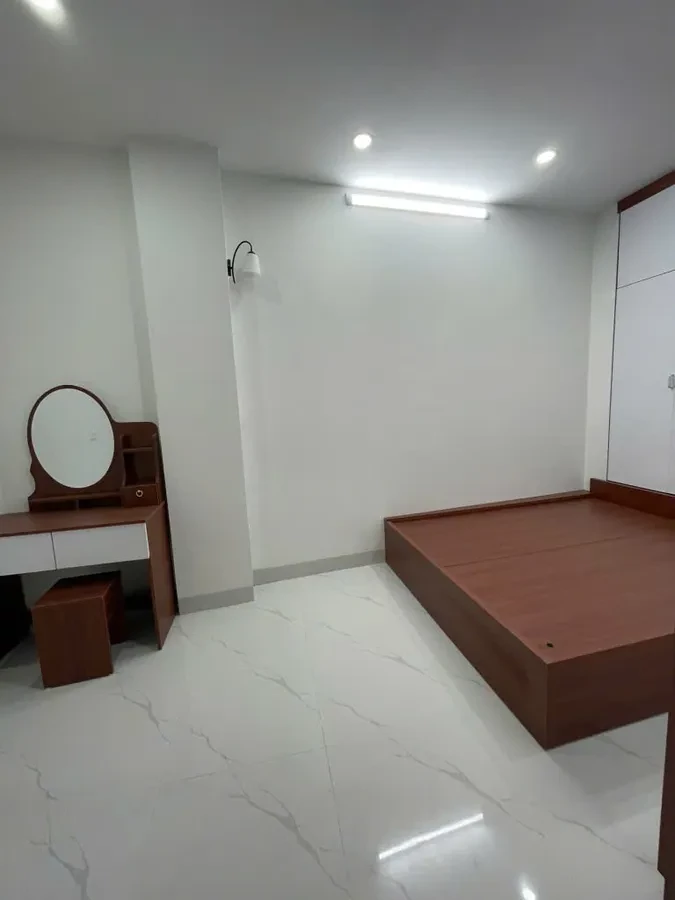 Cần Bán nhà La Thành 41m2  4 tầng, mặt tiền7m giá 8.6 tỷ Đống Đa Hà Nộiộ 2