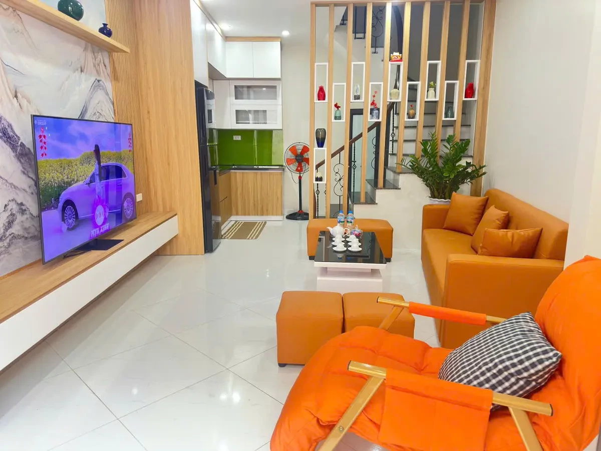 BÁN NHÀ 5 TẦNG TẠI ĐỊNH CÔNG – Ô TÔ GẦN – Ở NGAY – GIÁ NHỈNH 6 TỶ 3