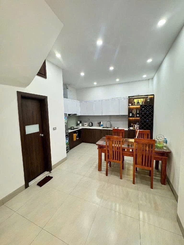 BÁN NHÀ 12 tỷ NGUYỄN VĂN CỪ 50m NGÕ Ô TÔ,GARA KHU VÍP LONG BIÊN HÀ NỘI 4
