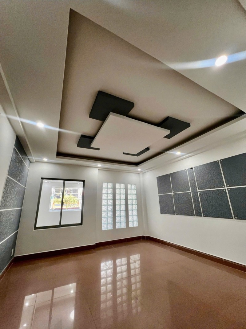 Bán nhà mặt tiền chợ Hiệp Tân-ngang 5m-sổ vuông-nhà mới-kinh doanh đỉnh 3