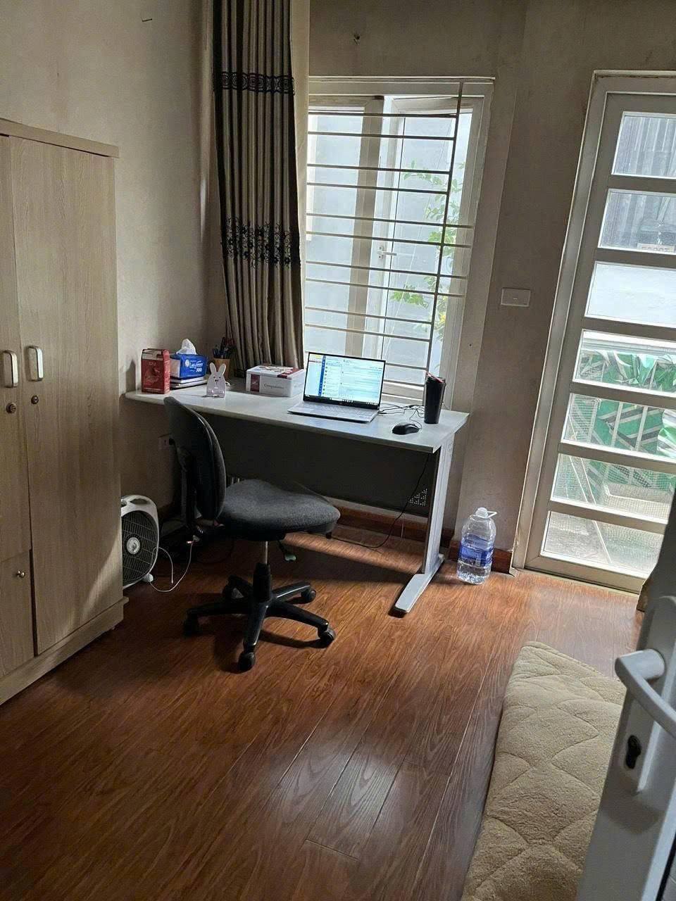 Cho thuê nhà ngõ 72 Dương Quảng Hàm, Cầu Giấy 35m x 5T giá 14 triệu, ô tô, kinh doanh 2