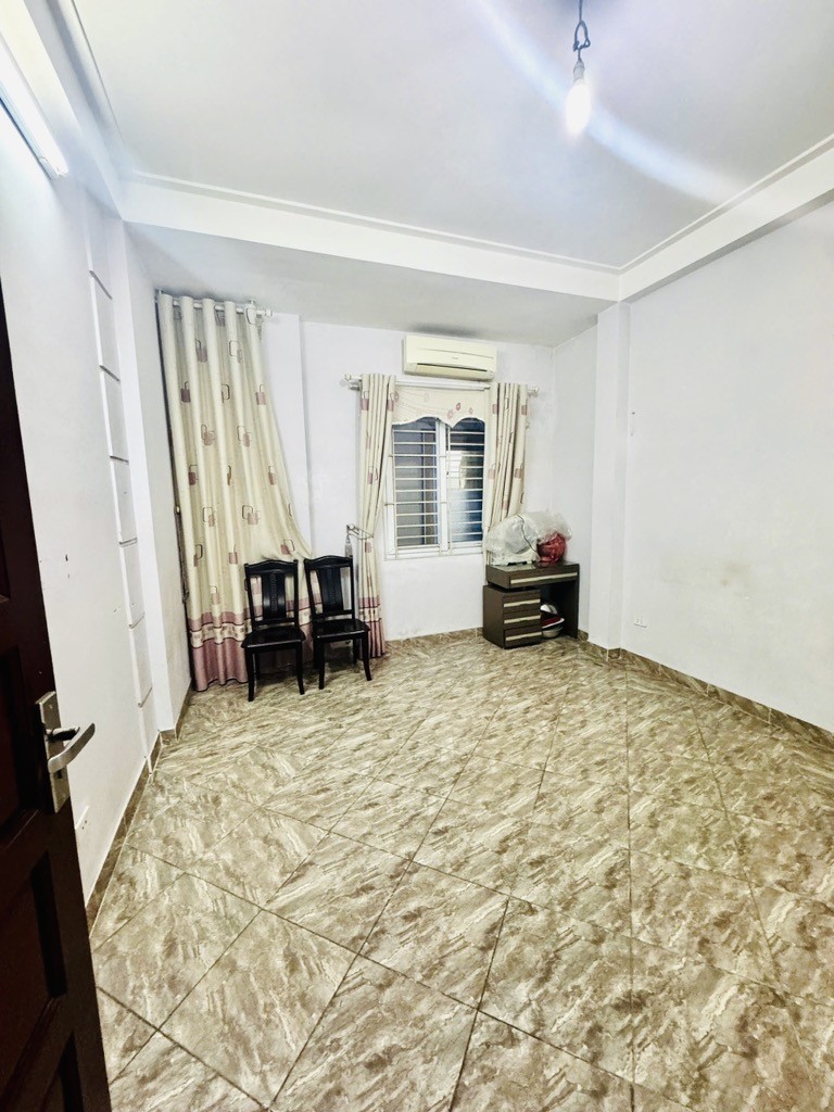 Bán nhà 40m2x5 tầng trung tâm quận Ba Đình, Gần phố, 2 thoáng, An sinh tốt, Tặng nội thất 6