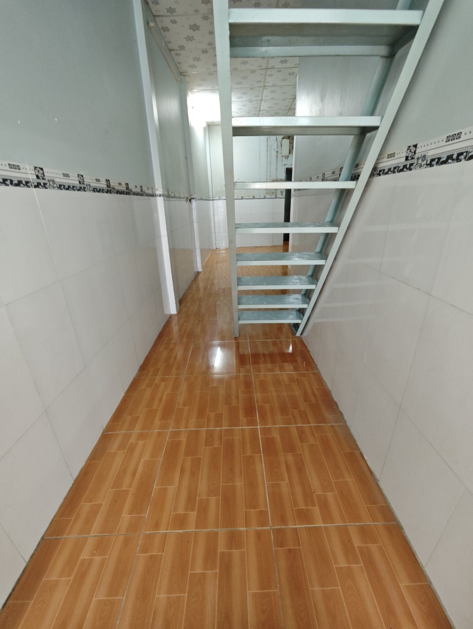 22. Nhà 3,5 triệu gần bệnh viện 121 2