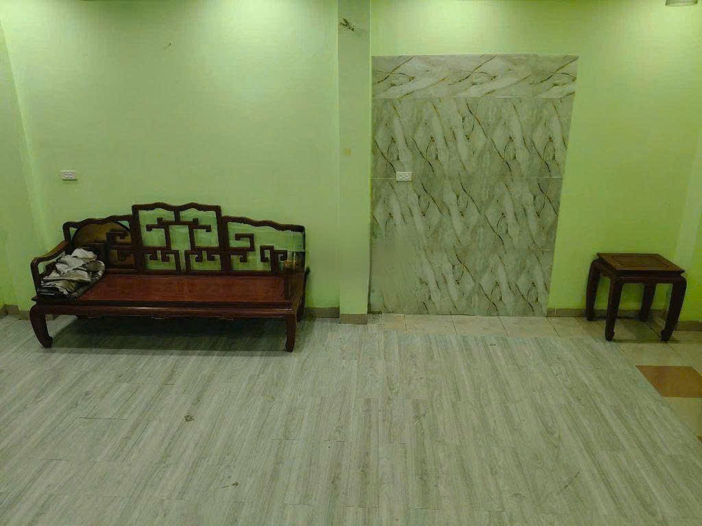 Cho thuê nhà riêng ngõ 139 Nguyễn Ngọc Vũ - Cầu Giấy 42m x 5T giá 20TR, ở và kinh doanh 5