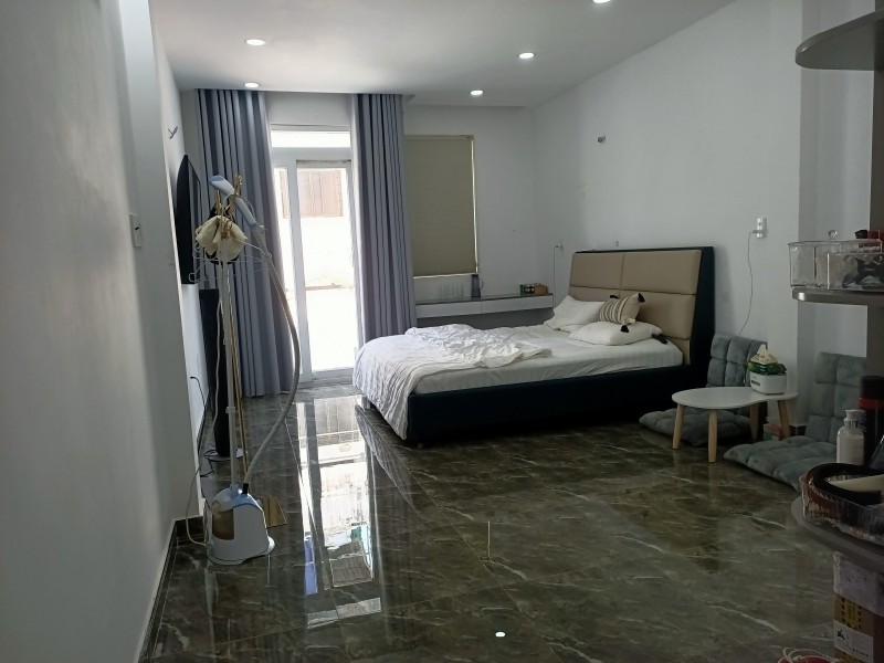 Bán nhà Hẻm 4m ngay Trần Hưng Đạo, Quận 5, 68m2 (4x17) 5 tầng 6PN full nội thất, Giảm 300  triệu 3