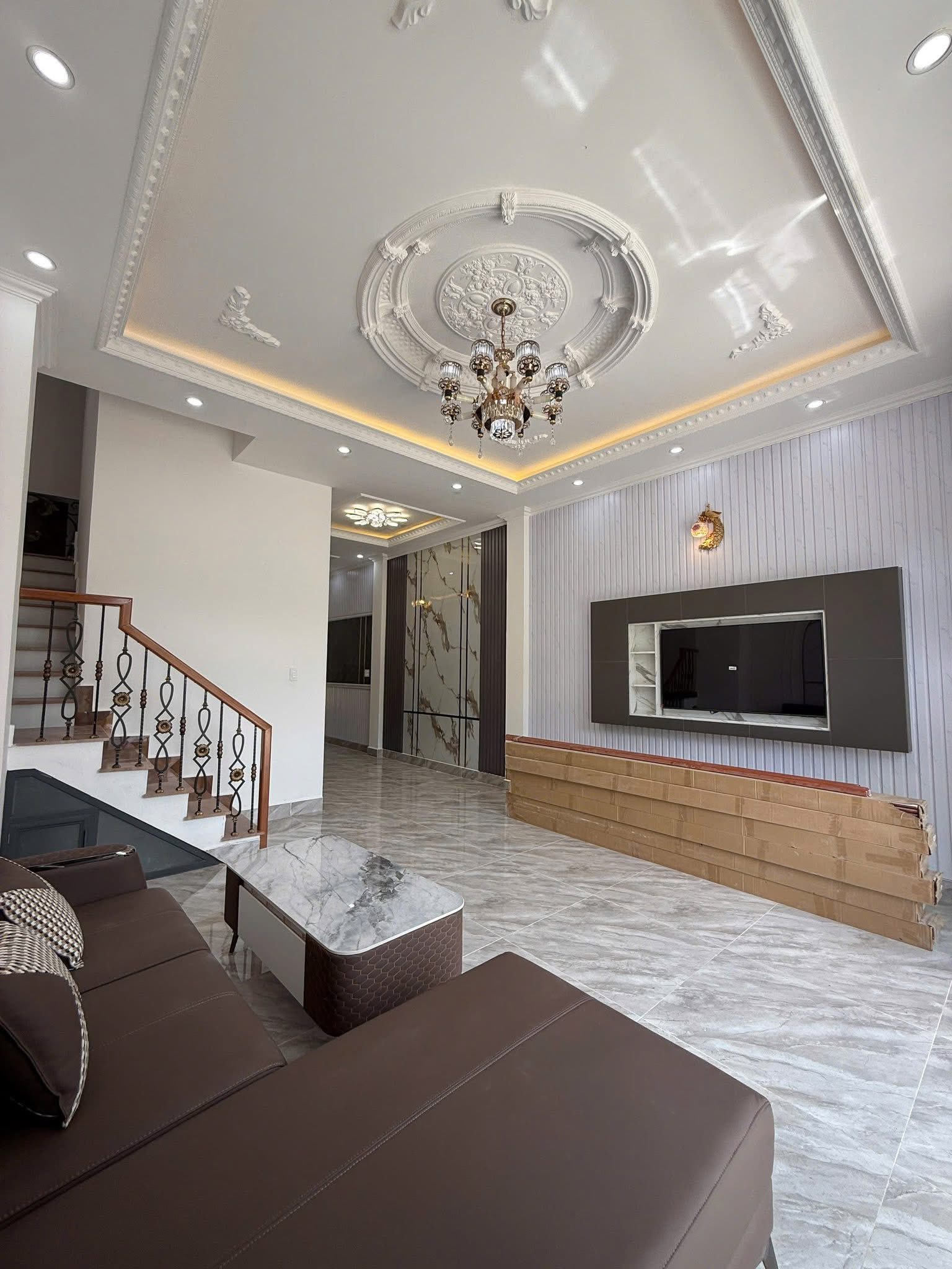 Hạ Giá Bán Nhà Đẹp 3 tầng mới xây KQH An Sơn, Đà Lạt giá 8.6 tỷ