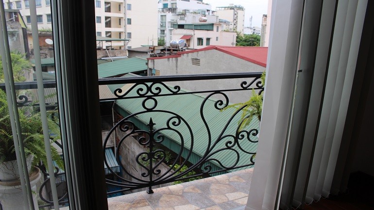 Cho thuê căn hộ dịch vụ tại Hàm Long, Hoàn Kiếm, 45m2, 1PN, ban công, nội thất hiện đại 3