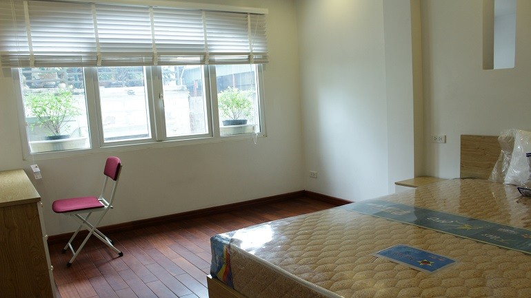 Cho thuê căn hộ dịch vụ tại Hàm Long, Hoàn Kiếm, 45m2, 1PN, ban công, nội thất hiện đại 4