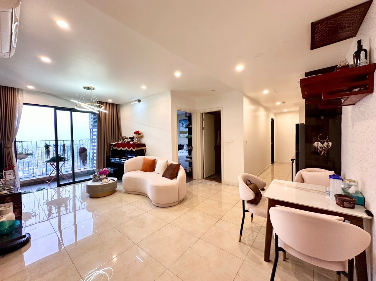 Bán căn 2PN RẺ NHẤT Vinhomes D'capitale – GIÁ CHỈ 6.x TỶ 2