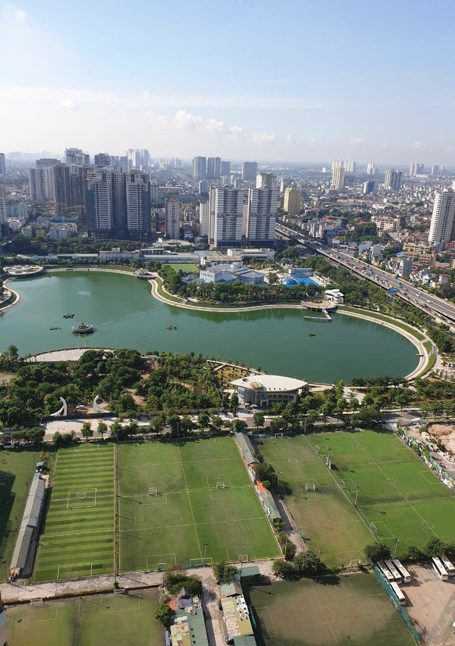 CẦN BÁN GẤP – Căn hộ 2 ngủ VIEW HỒ tại Vinhomes D’Capitale 2