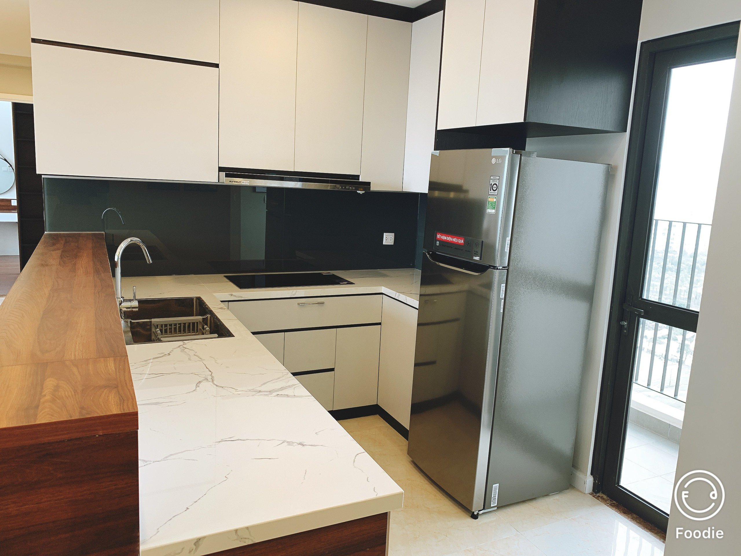 BÁN CĂN 3PN Vinhomes D'Capitale 95m2 nhà đẹp - FULL ĐỒ 2