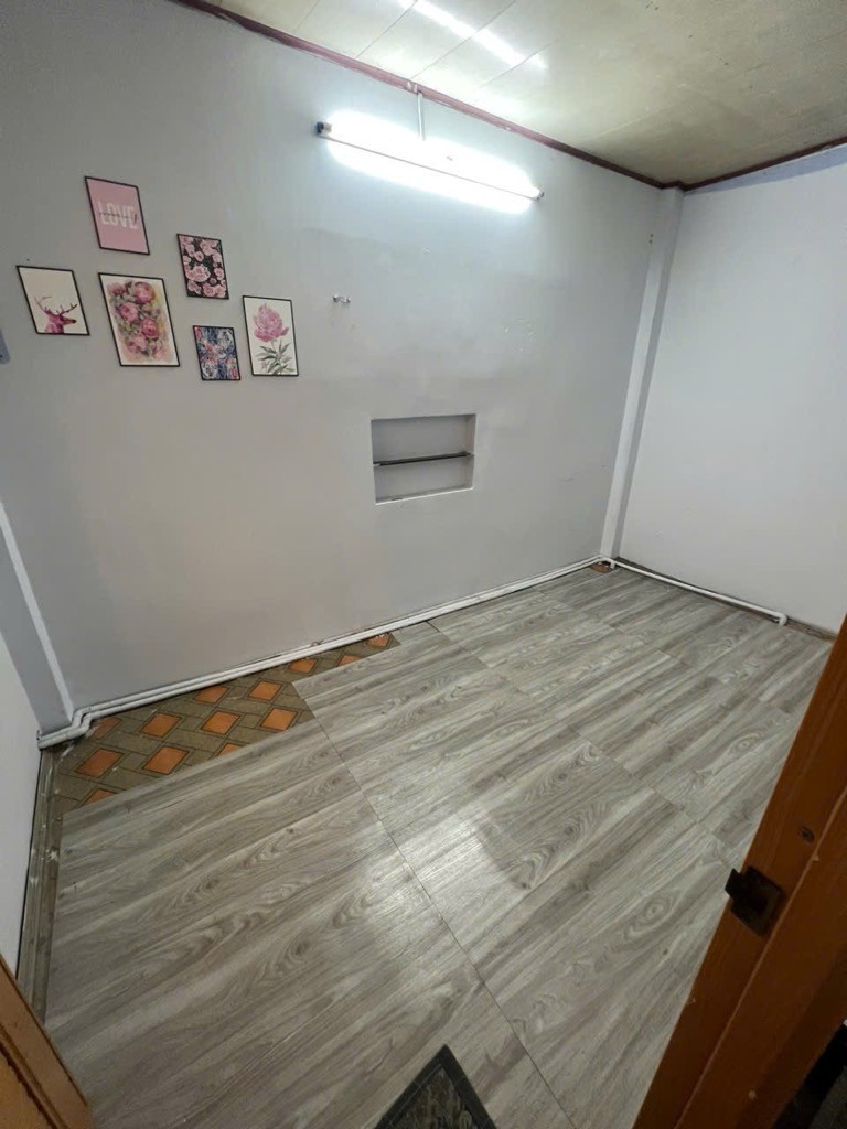 25m2 Lê Văn Phan, hẻm thông, 1/ gần mặt tiền, 2ty98 4